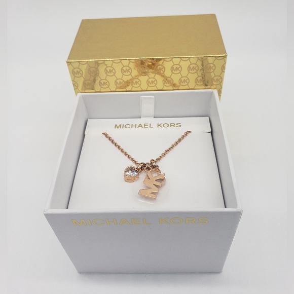 752- MICHAEL KORS Women's Heart MK Necklace NWT - Picture 3 of 10